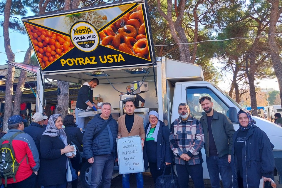 Nasip Lokma dağıtım aracı